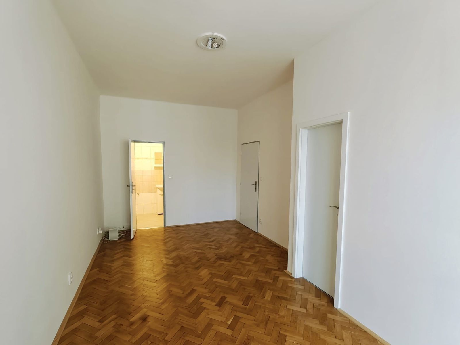2+kk, V Horkách, Praha - Nusle, 38 m² - 1