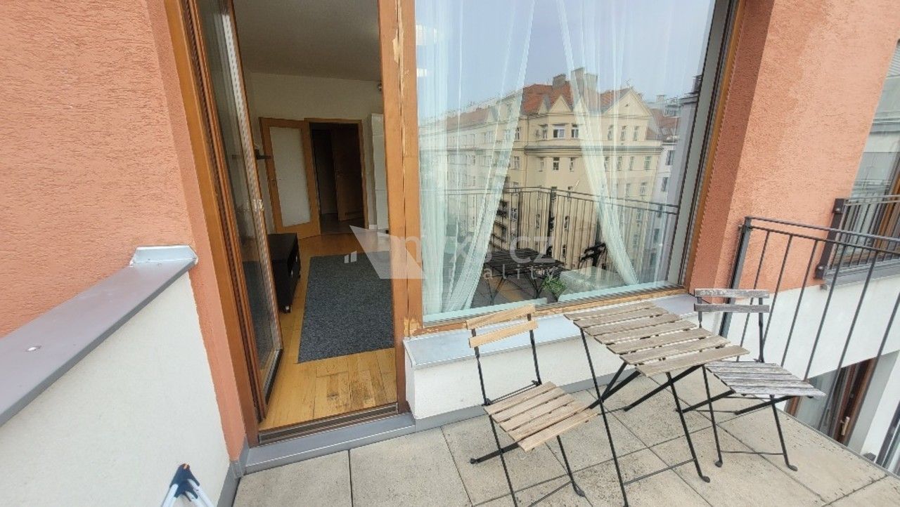 Pronájem byt 1+kk - Pod Kavalírkou, Praha, 30 m² - 2