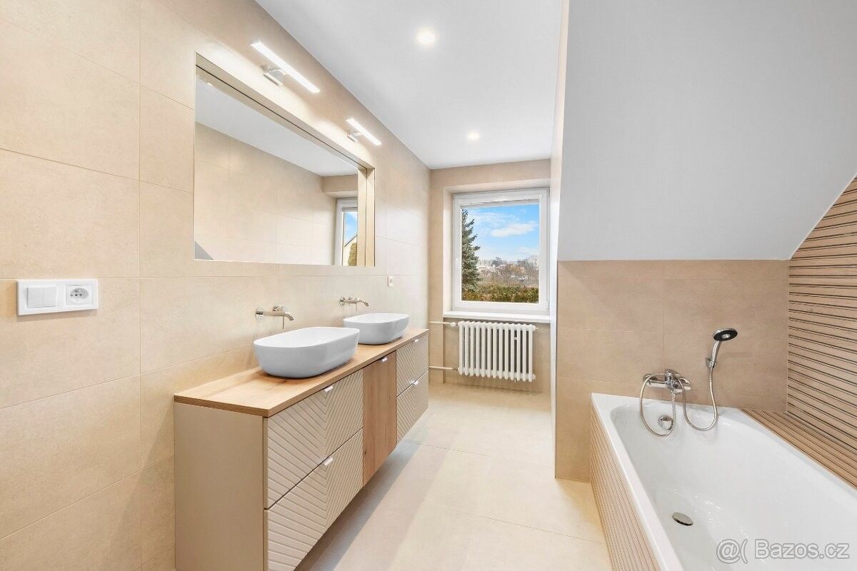 Rodinné domy, Znojmo, 669 02