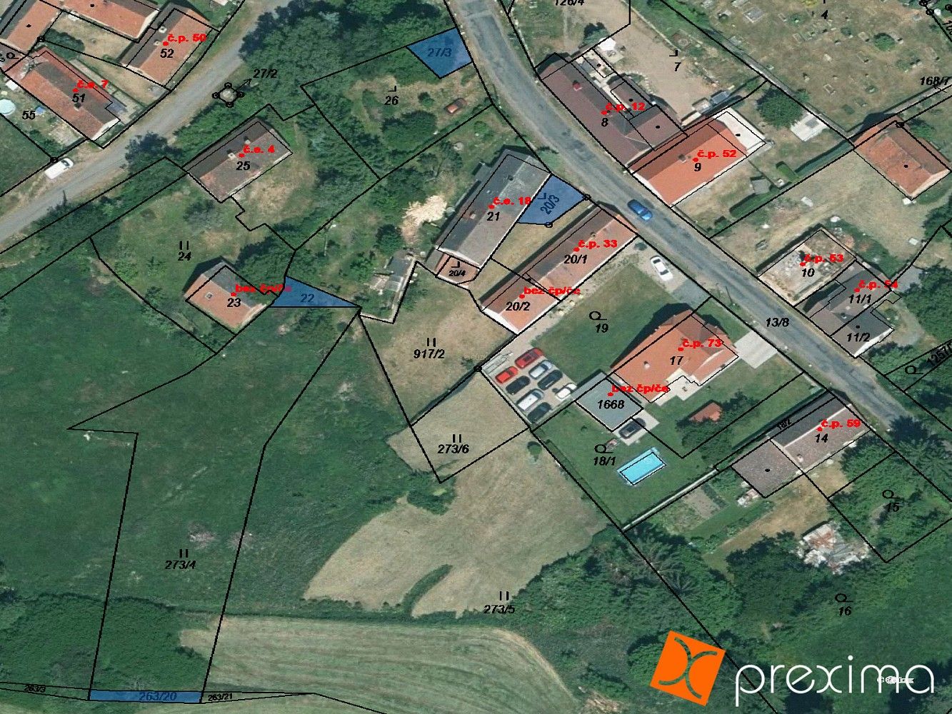 Les, 942 m²