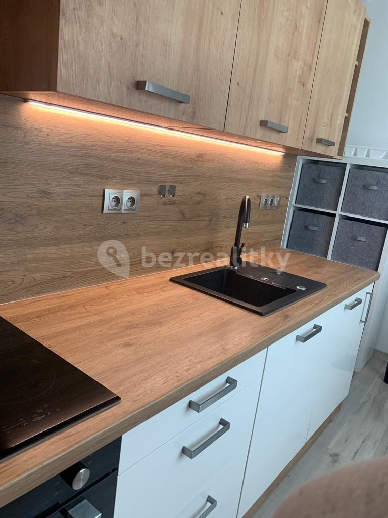 Byt 1+1 · 38 m² · Pod Zámečkem, Hradec Králové - Nový Hradec Králové, Královéhradecký kraj - 3