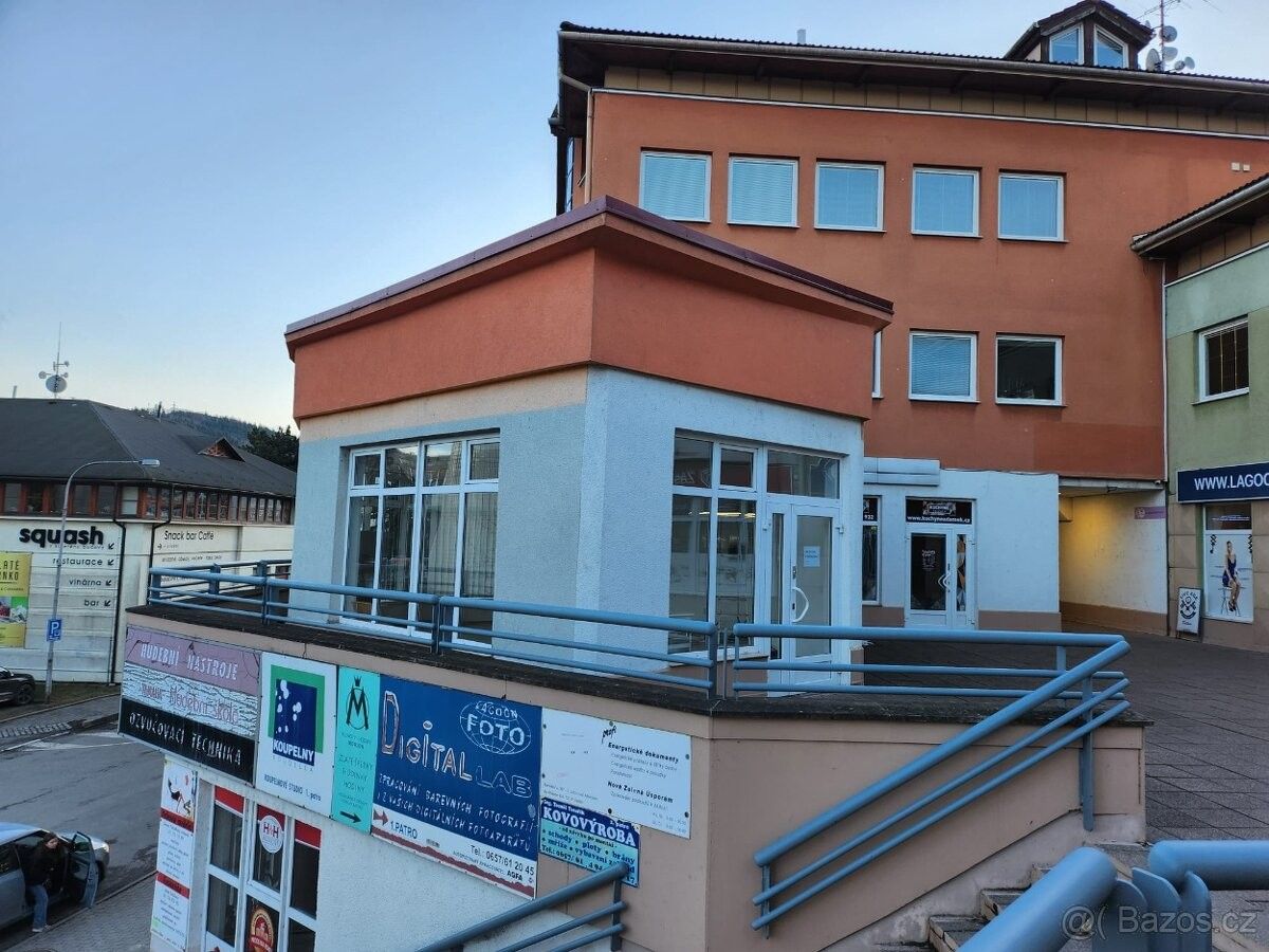 Pronájem obchodní prostory - Vsetín, 755 01