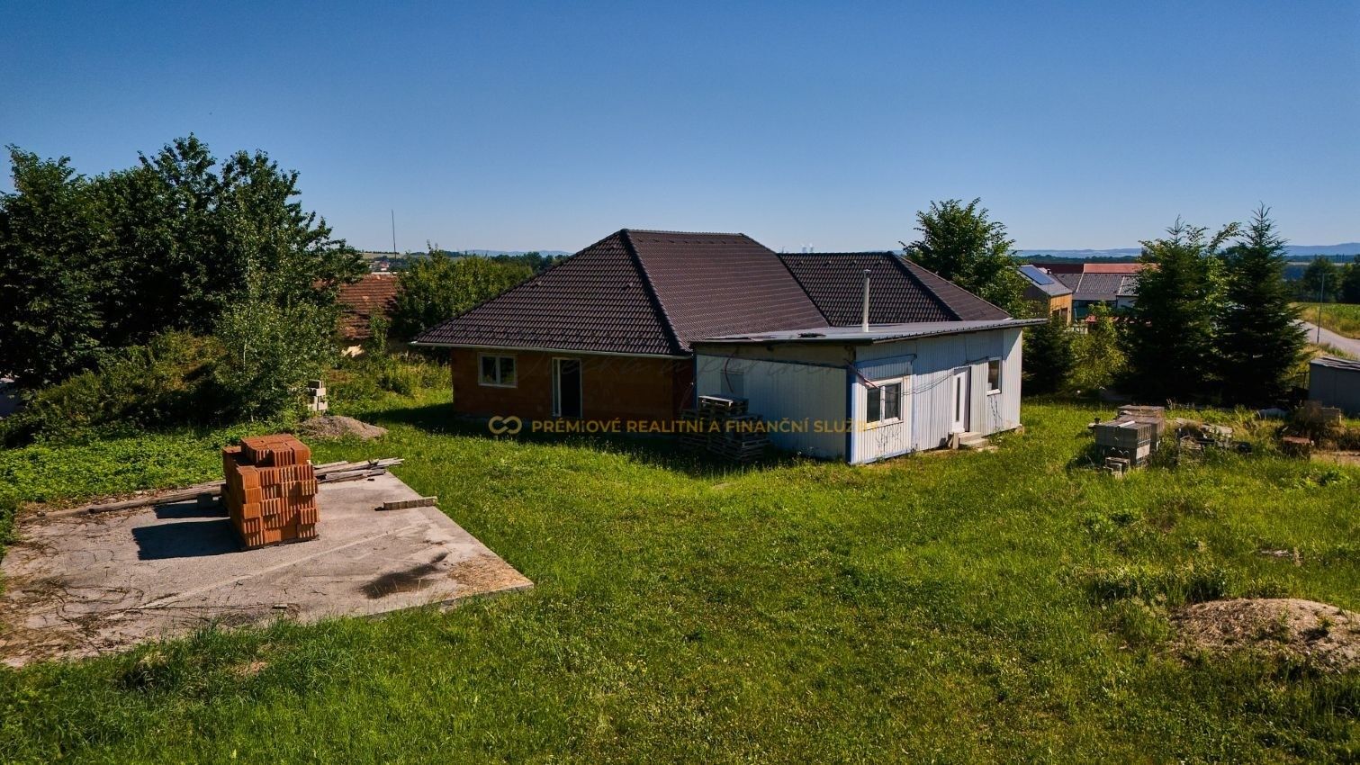 Rodinné domy, Chvalovice, 180 m²