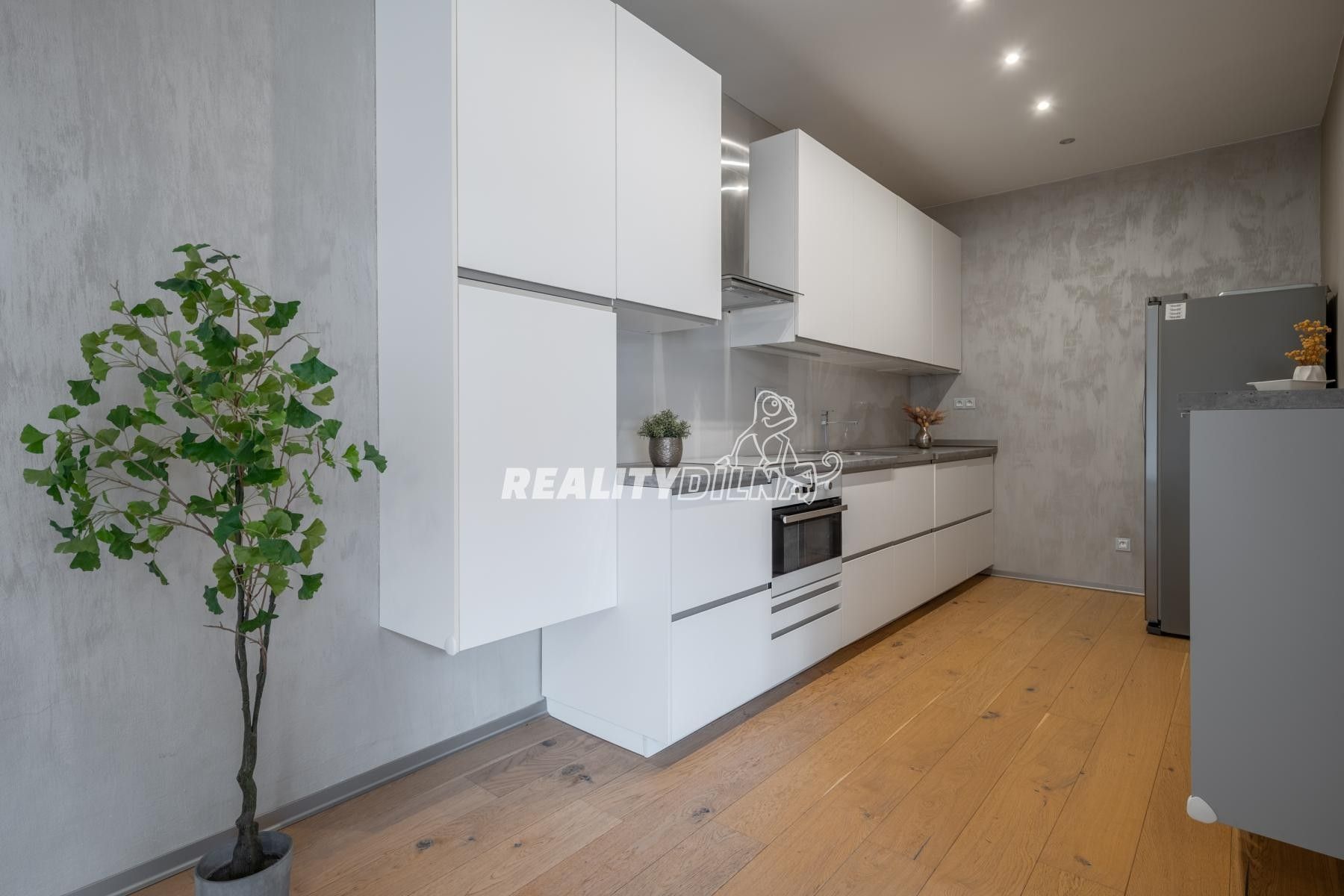 3+kk, Jičínská  , Praha, 99 m² - 2