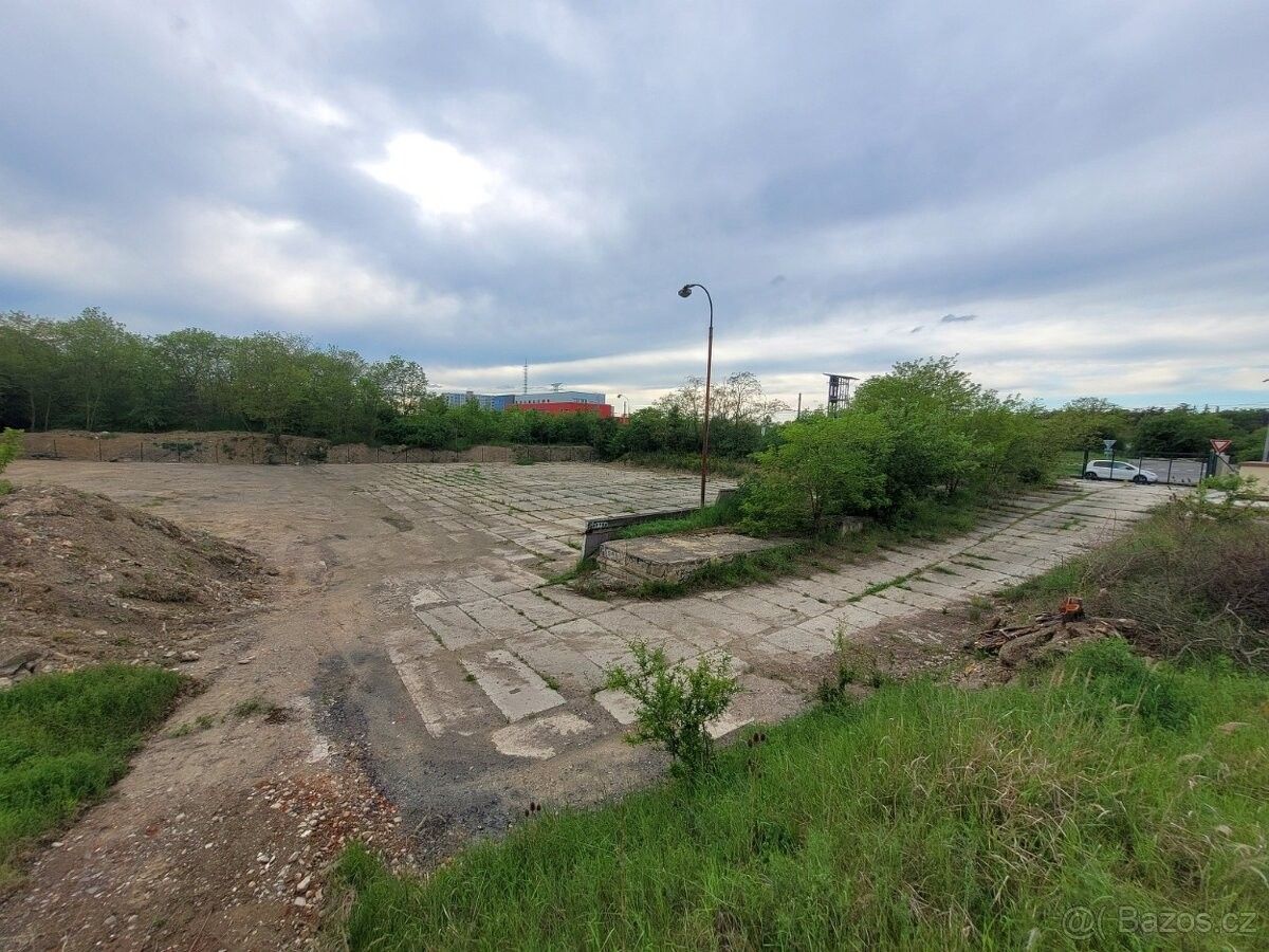 Pozemky pro bydlení, Praha, 143 00