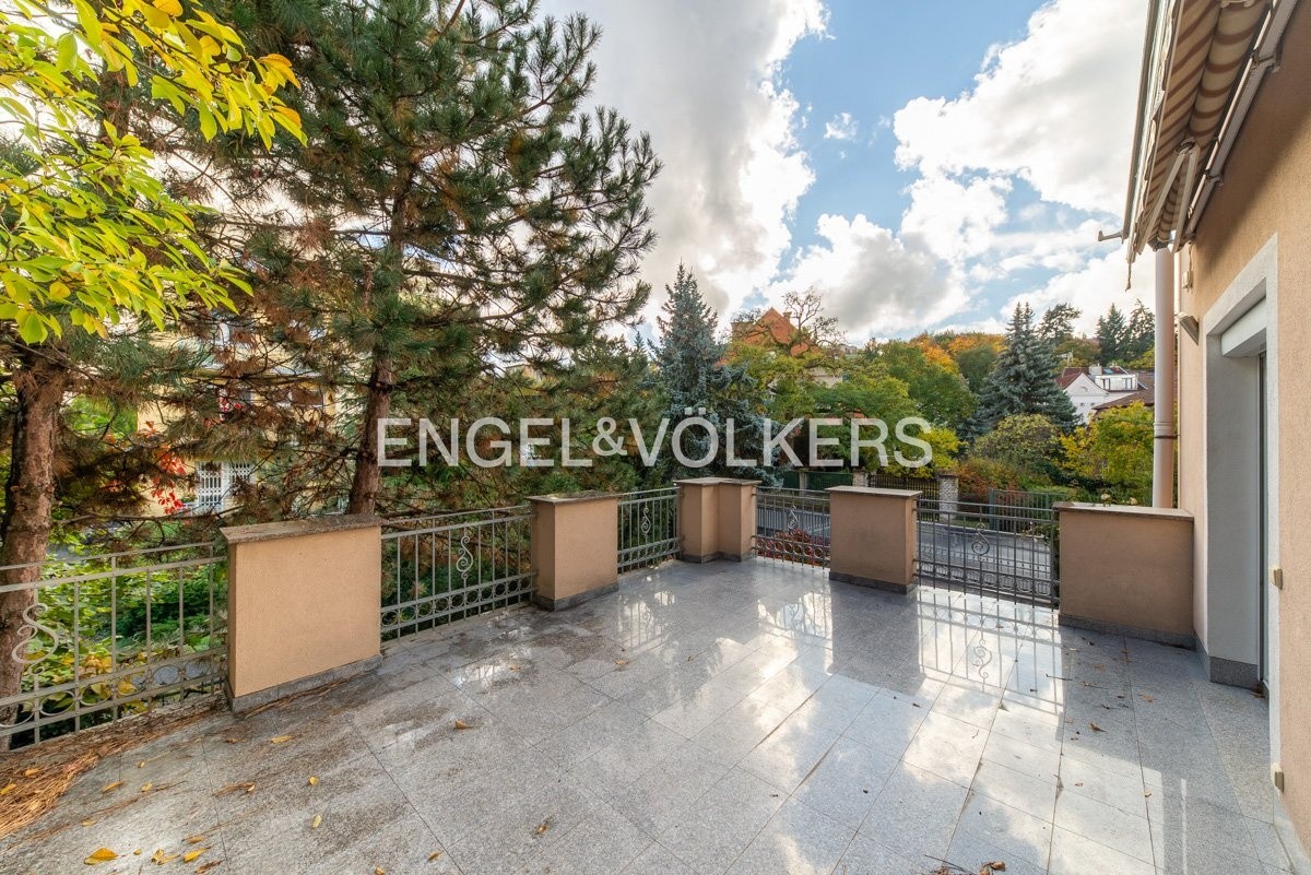 Vila · 560 m² · Fráni Šrámka, Praha Smíchov - 4