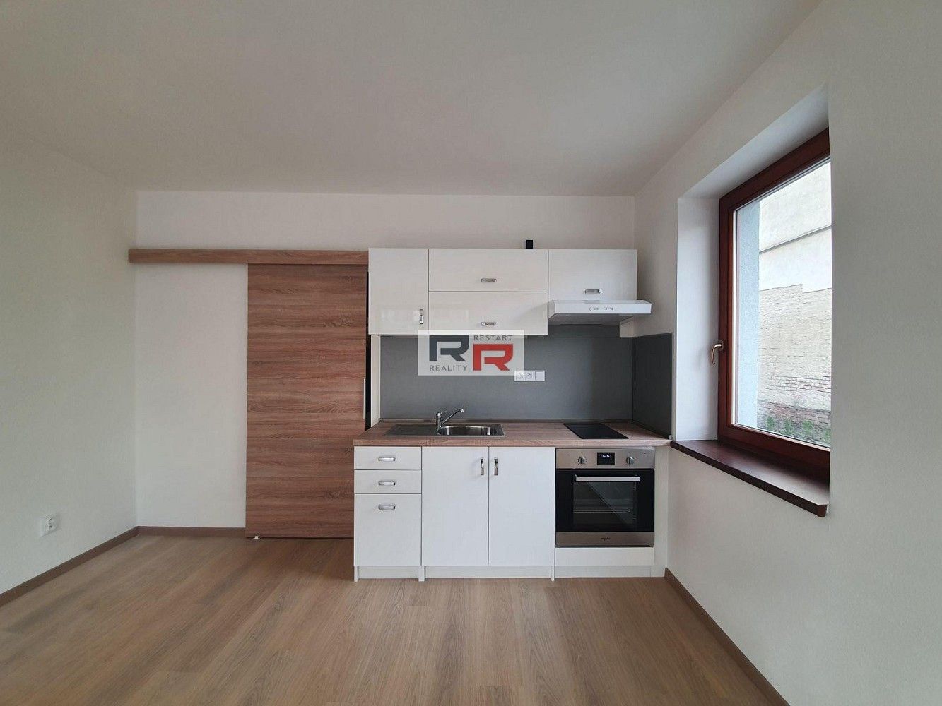 1+kk, Hlavní náměstí, Šternberk, okres Olomouc, 28 m² - 1