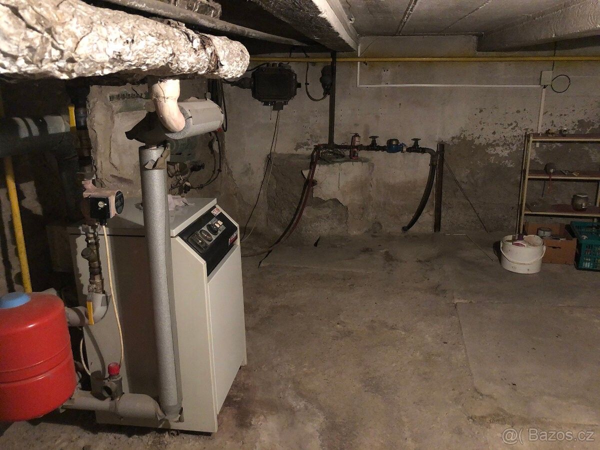 Prodej rodinný dům - Milotice u Kyjova, 696 05