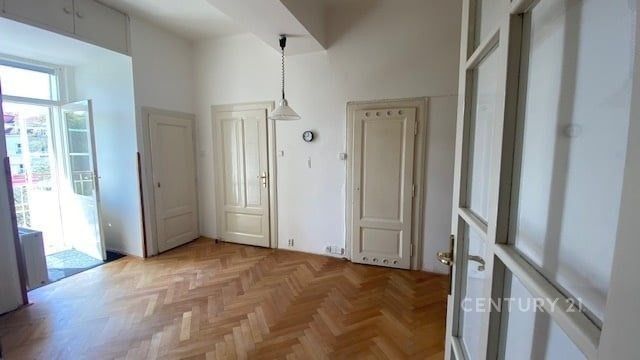 Pronájem byt 3+kk - Studentská 539, Praha, 85 m²