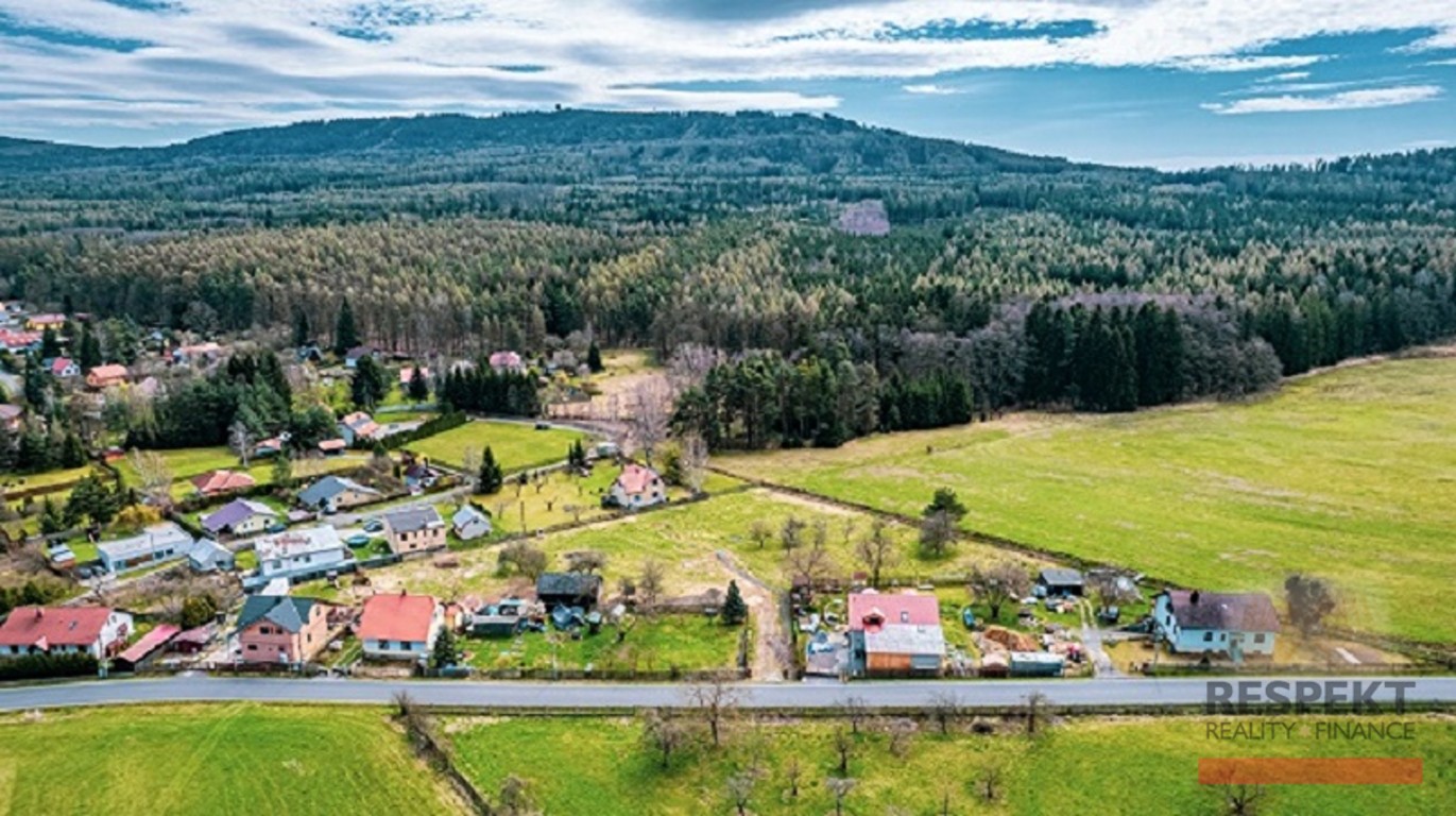Pozemek pro bydlení · 1 517 m² · Běštín - 3