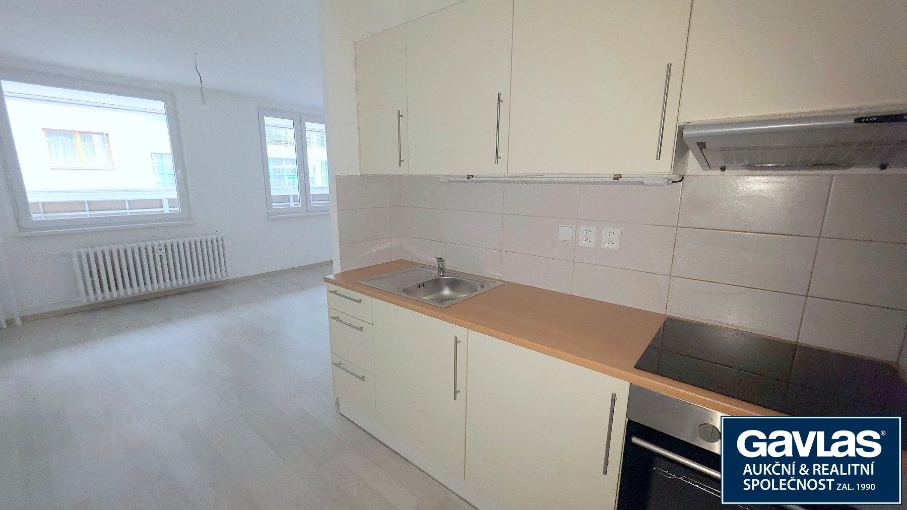 Pronájem byt 1+kk - Jeseniova, Praha, 29 m²