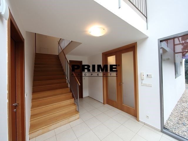 Pronájem rodinný dům - Nebušická 693, Praha Nebušice, 260 m² - 5