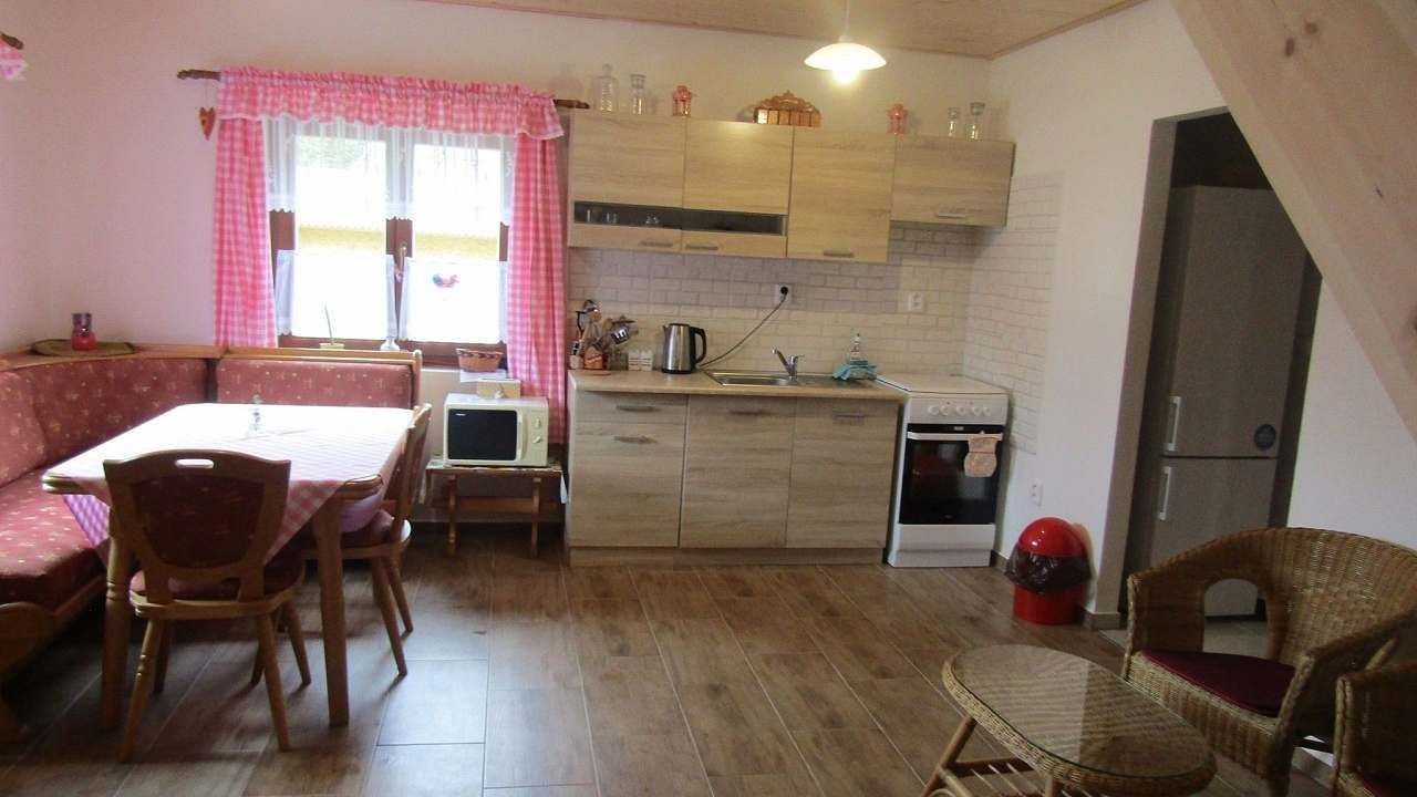 Chaty, Ohrazenice - Ohrazenice u Jinec, Středočeský kraj - 2