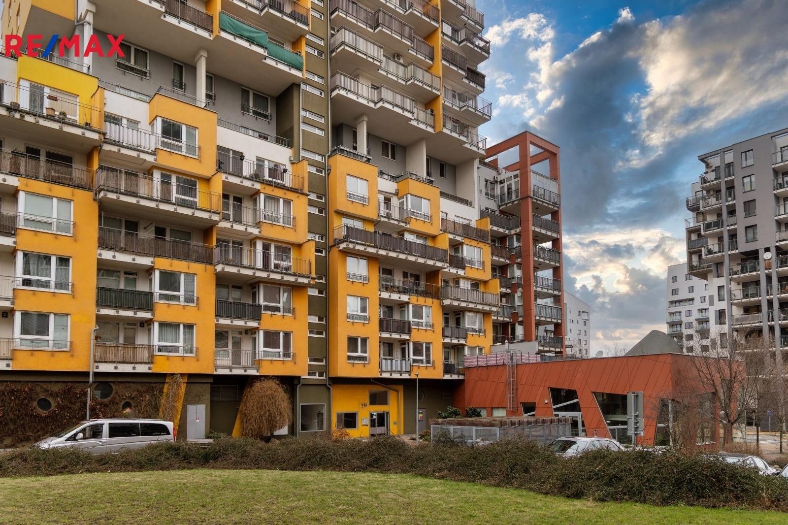 3+kk, Pod Harfou, Praha, 69 m²