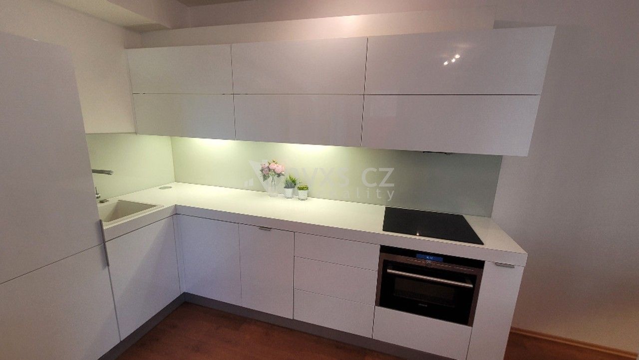 Pronájem byt 2+kk - Pískařská, Praha, 65 m²