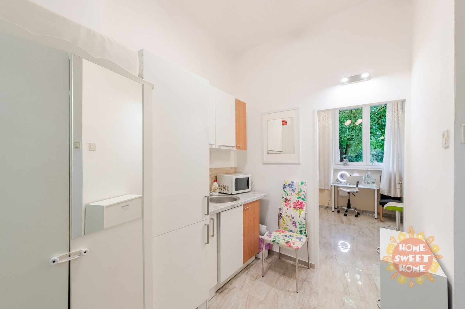 Ostatní, Nučická, Praha, 9 m²