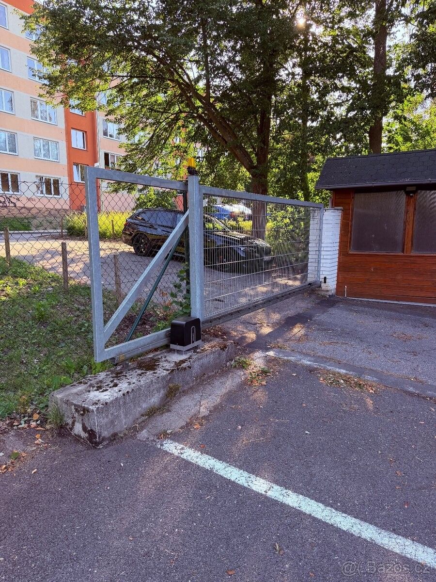 Garáže, Tábor, 390 01 - 1