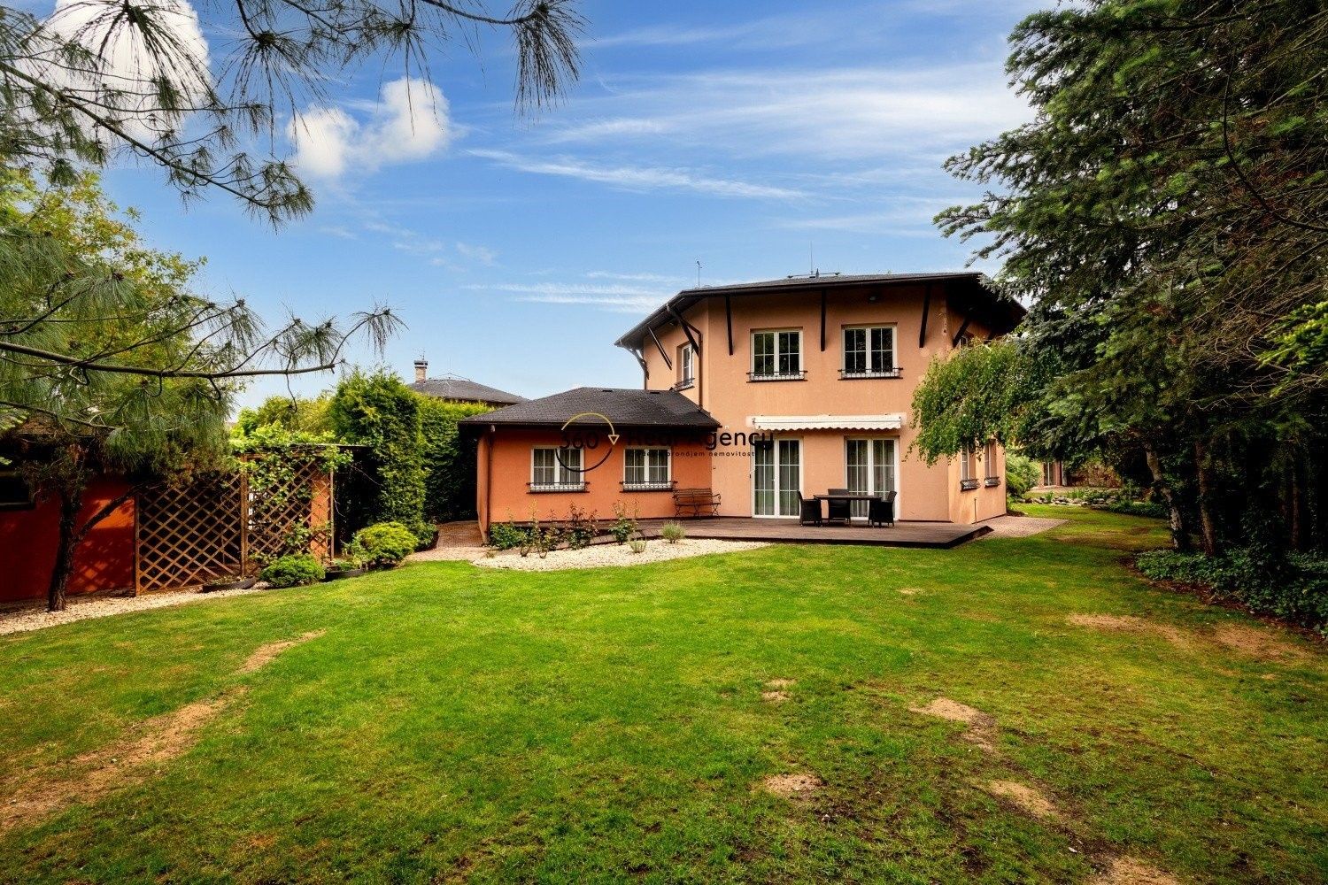 Rodinné domy, U Bažantnice, Přezletice, 230 m²