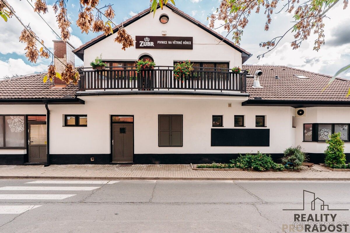 Restaurace, Hodonín, 695 01