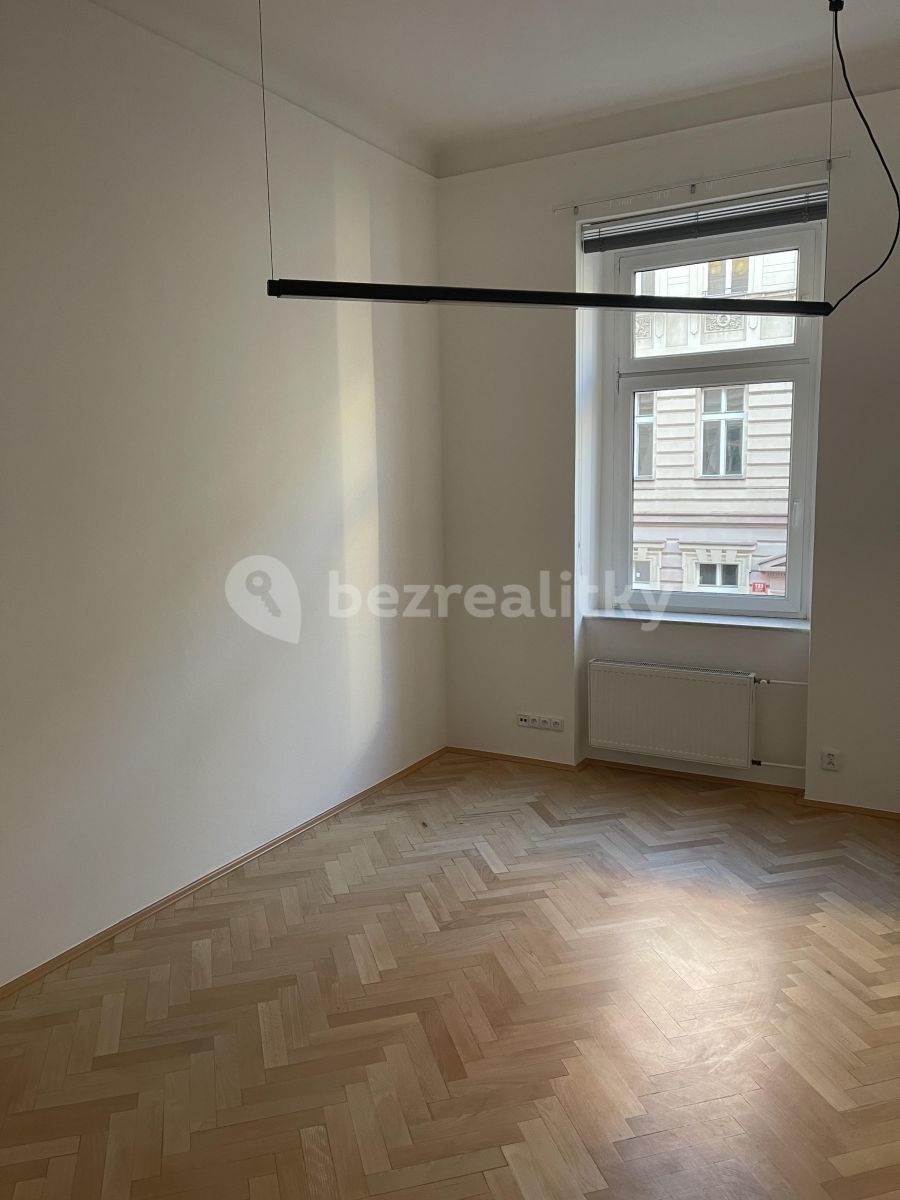 Pronájem kancelář - Staropramenná, Praha - Smíchov, 100 m² - 5