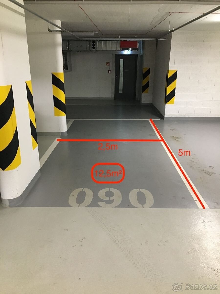 Garáže, Praha, 186 00