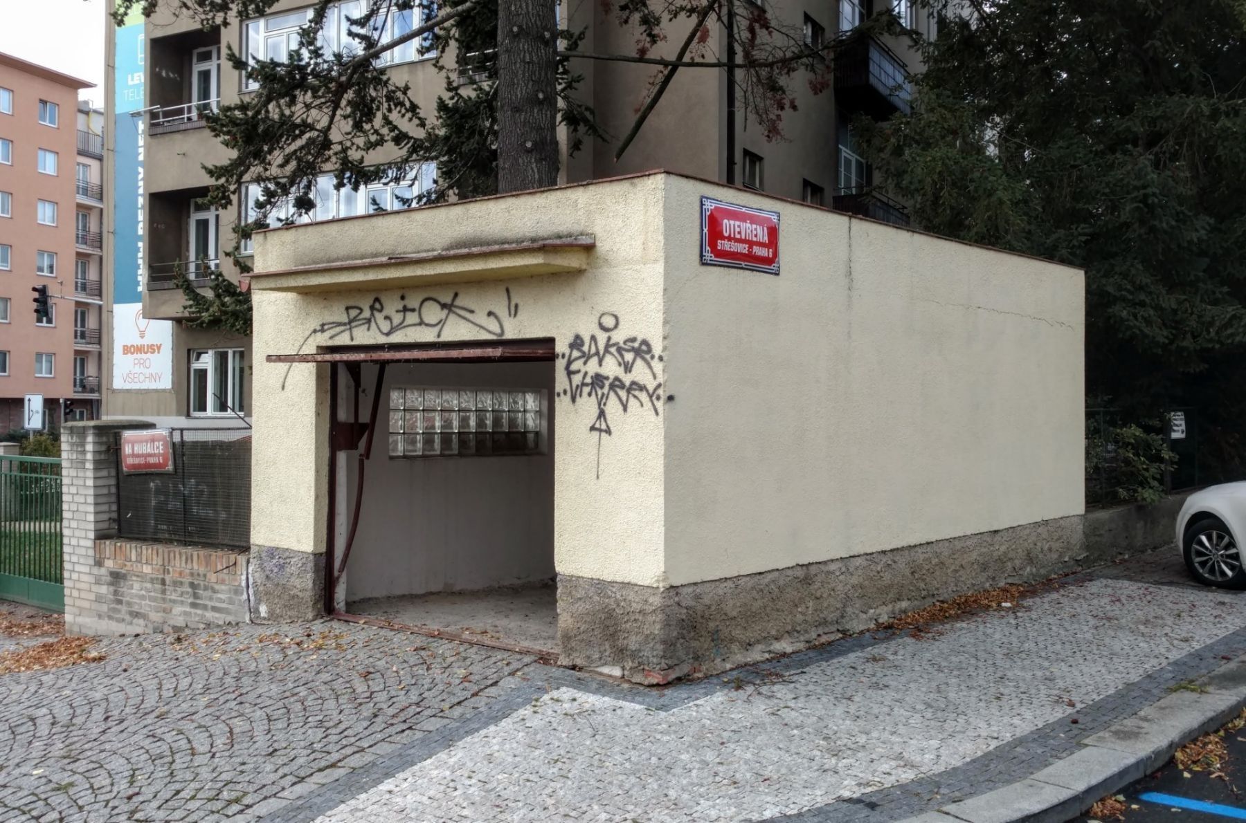 Garáže, Praha - Střešovice, 24 m²