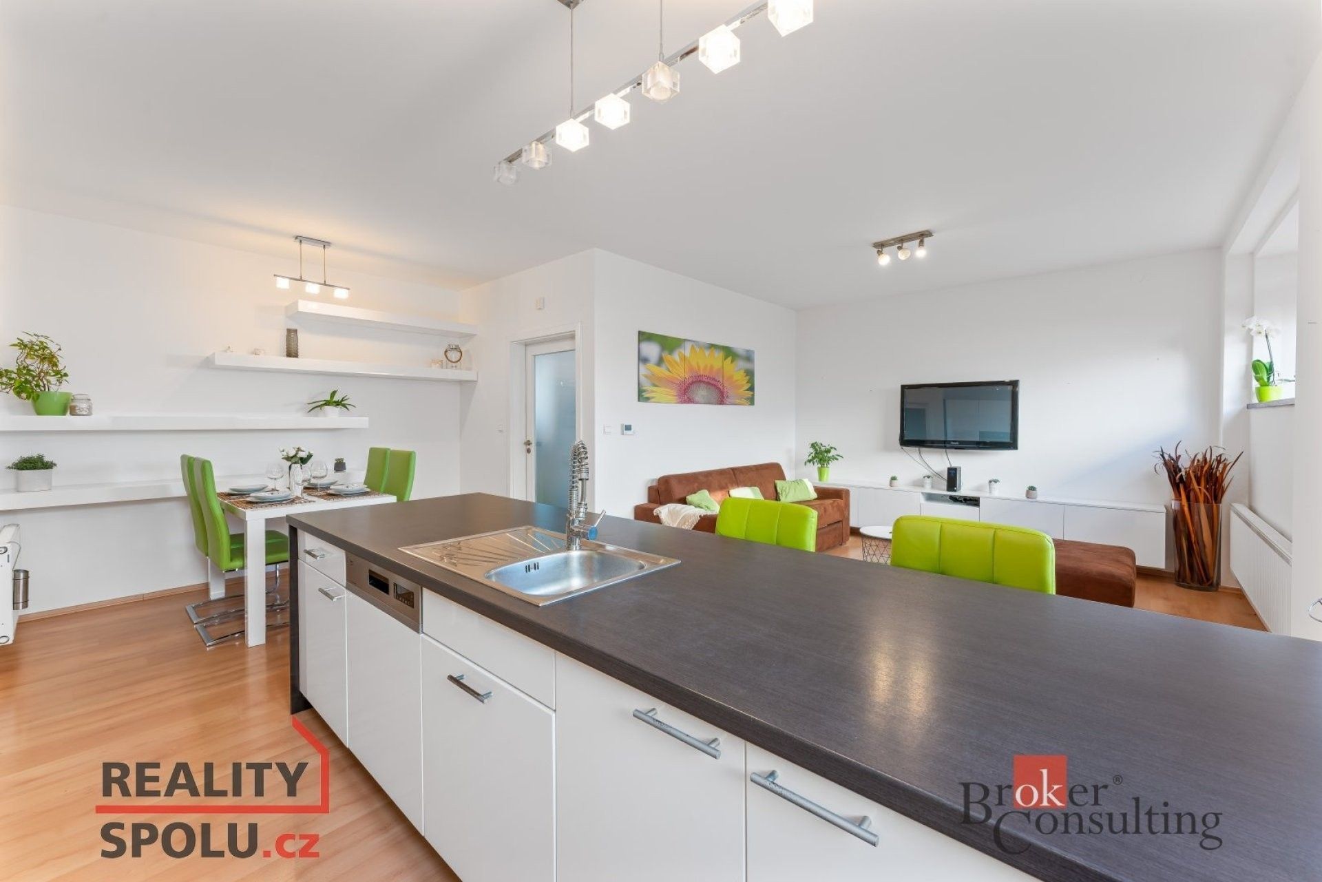 Pronájem byt 3+kk - U Lesoparku, Zeleneč, 75 m² - 5