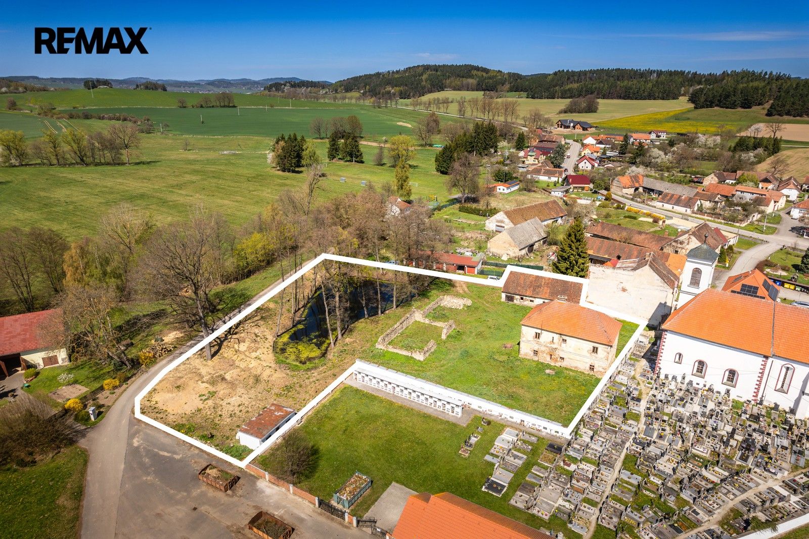 Památky, Předslavice, 415 m² - 1