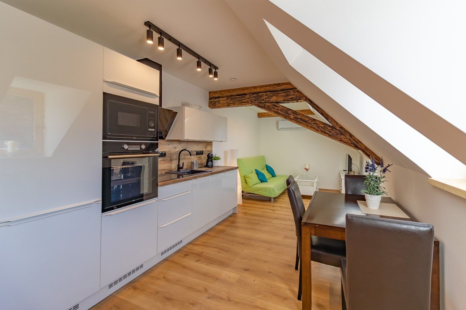 Prodej byt 2+kk - Jiřičná, Petrovice u Sušice, 53 m²