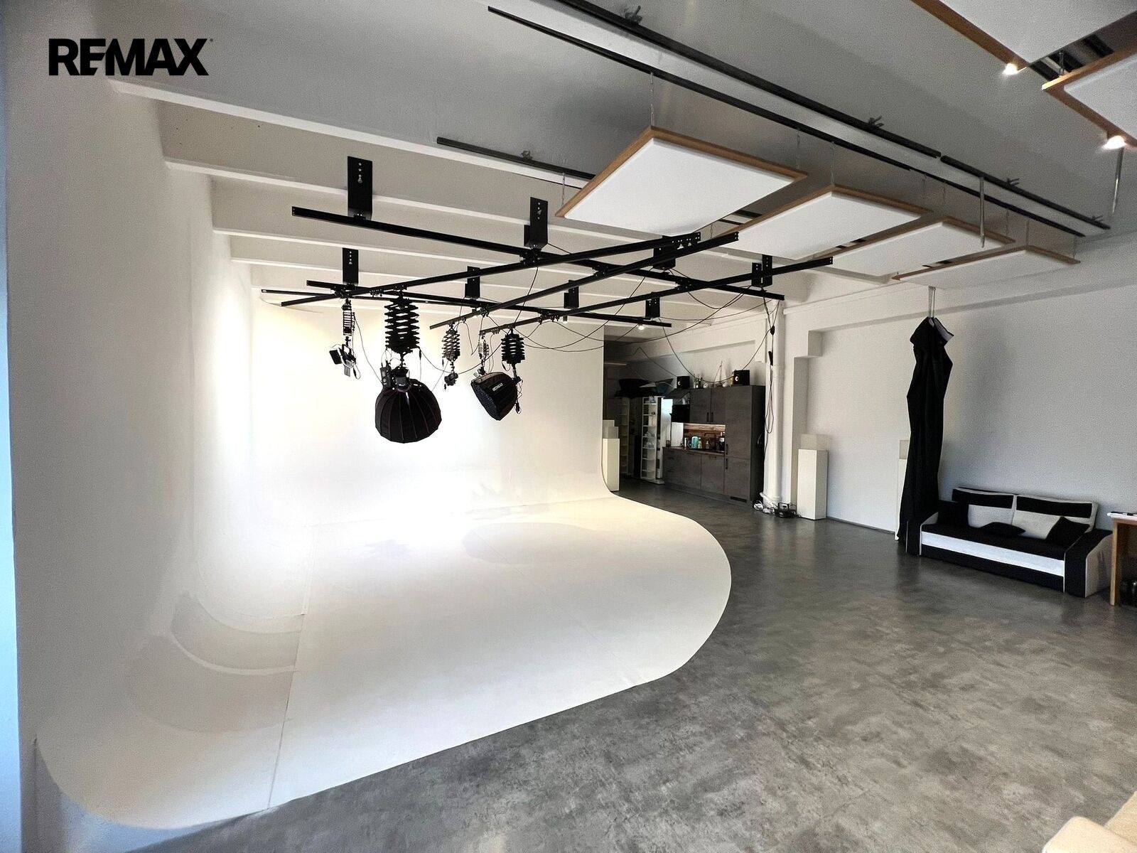 Komerční nemovitost · 150 m² · Dobronická 1257, Praha Kunratice - 4