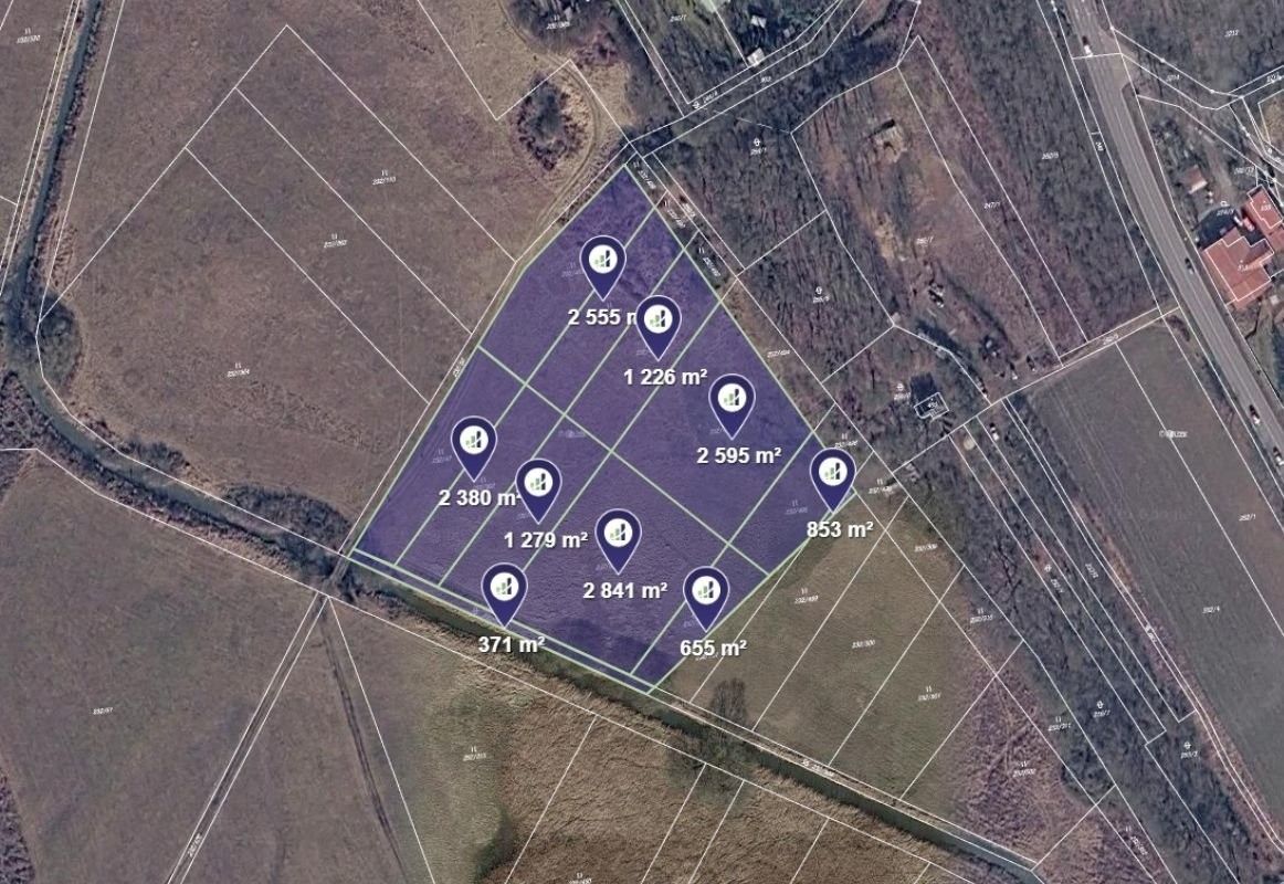 Louka, 14 755 m²