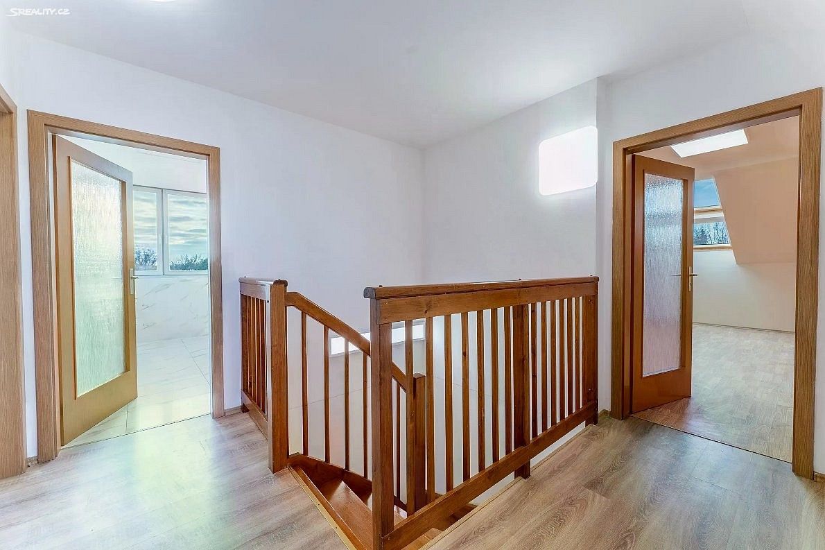 Prodej byt 4+kk - Roztoky, okres Praha-západ, Středočeský kraj, 129,5 m² - 5