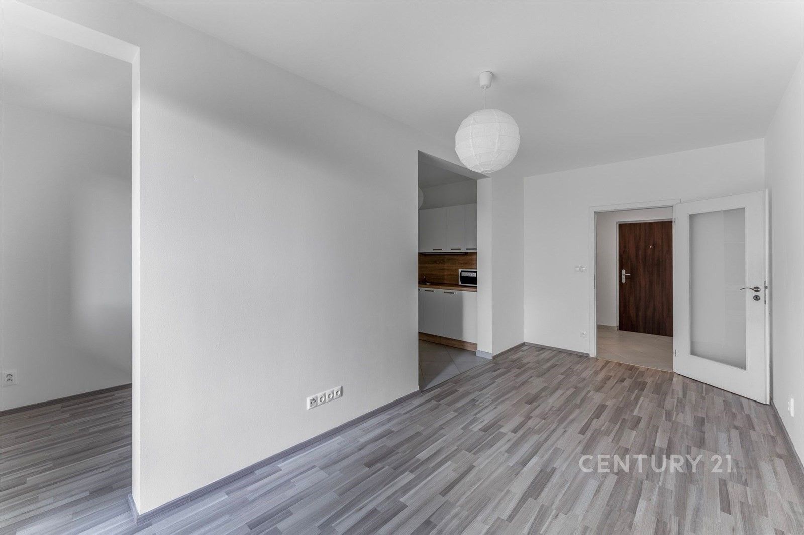 Byt 1+kk · 35 m² · Jurkovičova 989, Praha Háje - 4