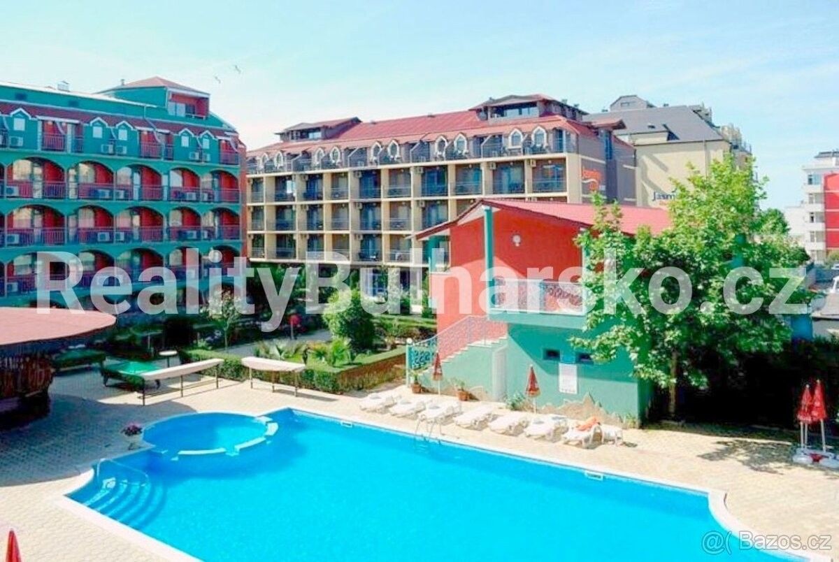 Byty, 987 66, Zahraničí