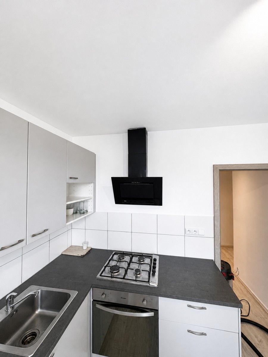 2+1, Fryčovická, Praha - Letňany, 52 m² - 1