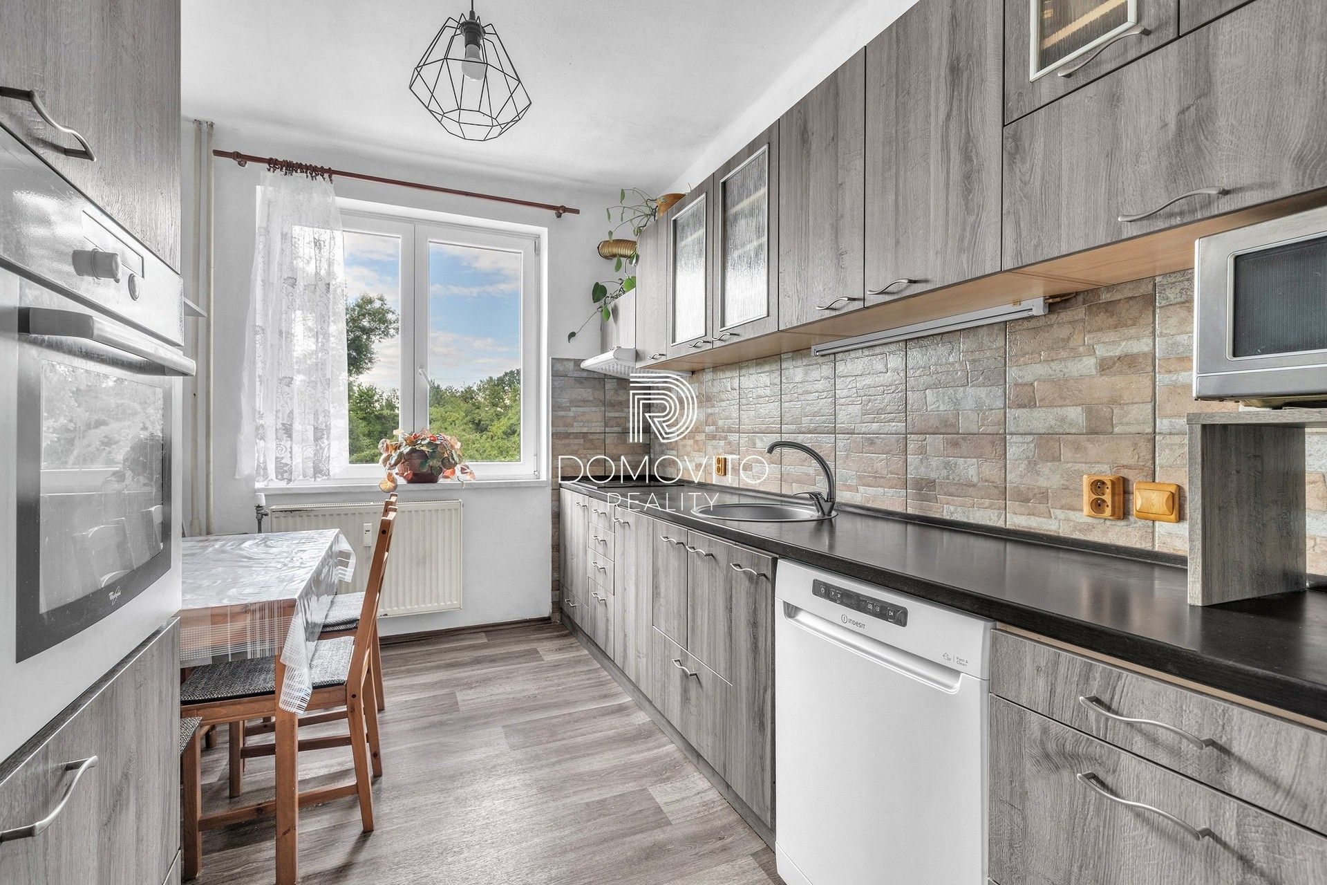 Prodej byt 2+1 - Vlčí Pole, Dolní Bousov, 56 m²