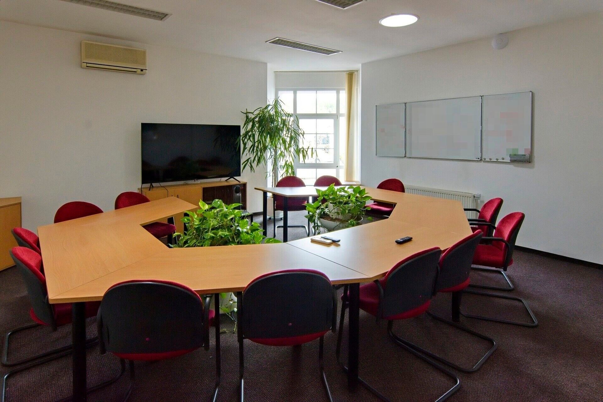 Pronájem kancelář - 9. května  , Moravany, 197 m² - 5
