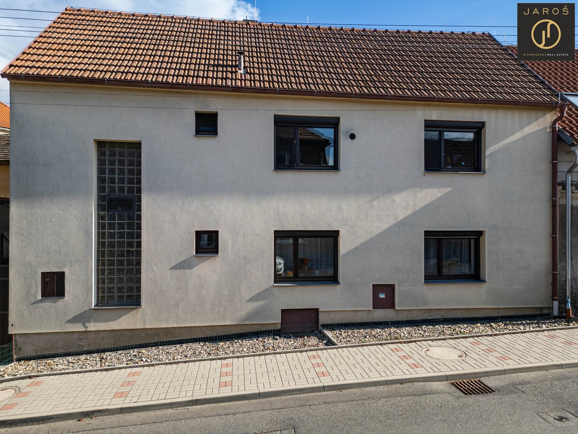 Prodej rodinný dům - Hostouň, 216 m² - 5