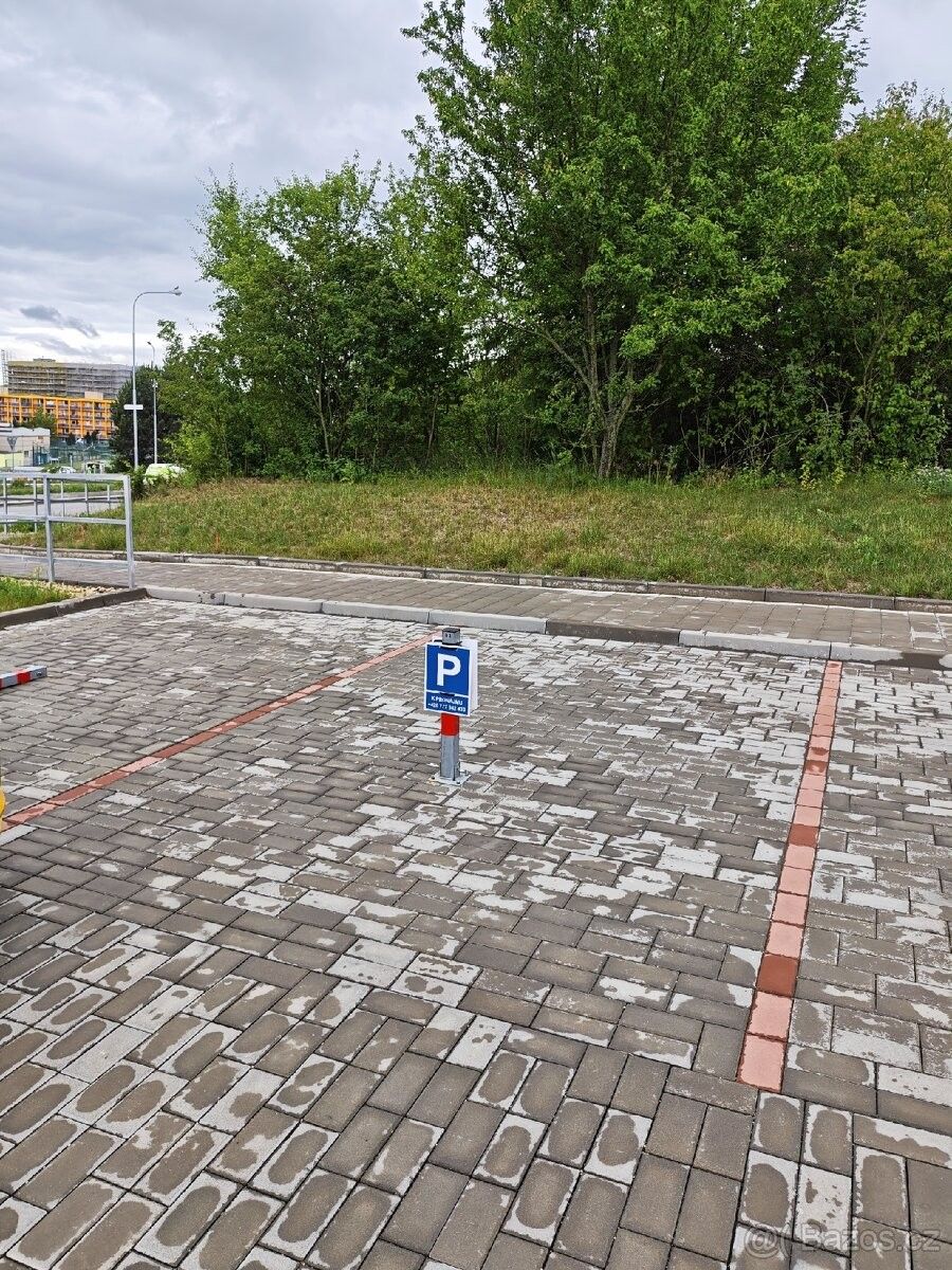 Garáže, Brno, 628 00 - 2