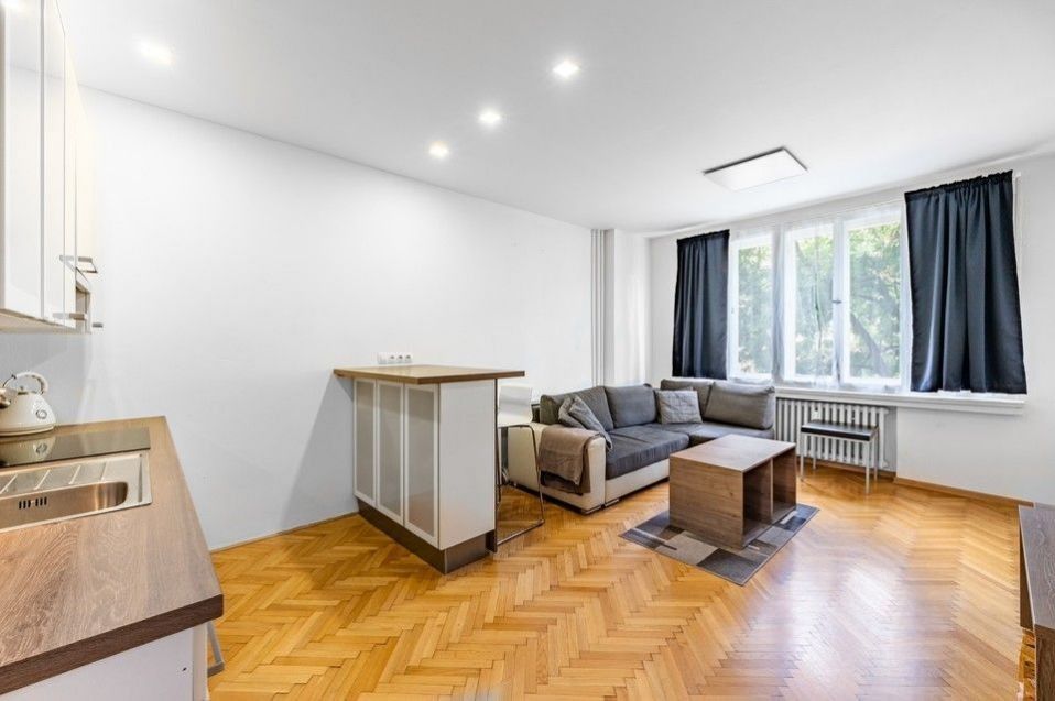2+kk, Sokolovská, Praha, 58 m² - 2