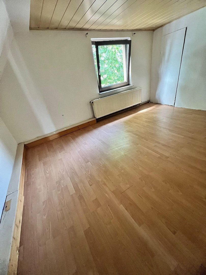 Pronájem rodinný dům - , Hessen, 1 m² - 5