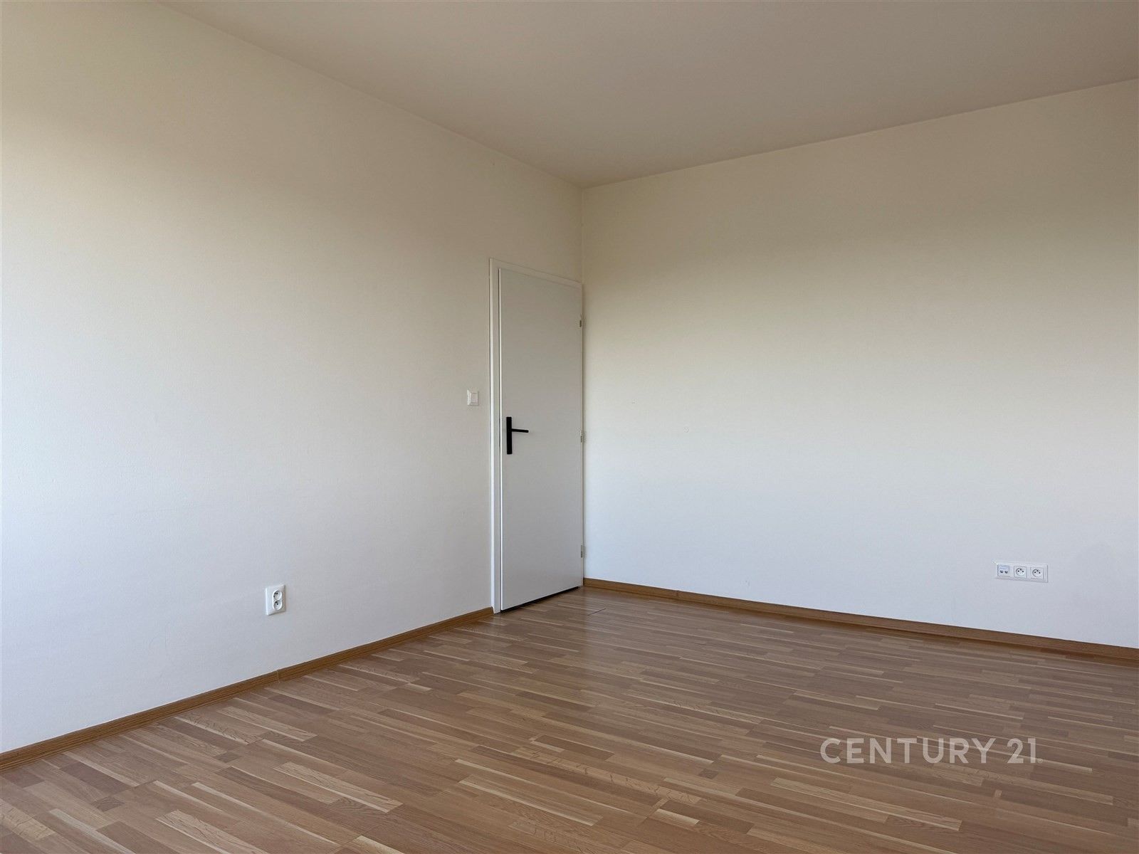 Pronájem byt 2+kk - Starobělská, Ostrava Zábřeh, 55 m² - 5