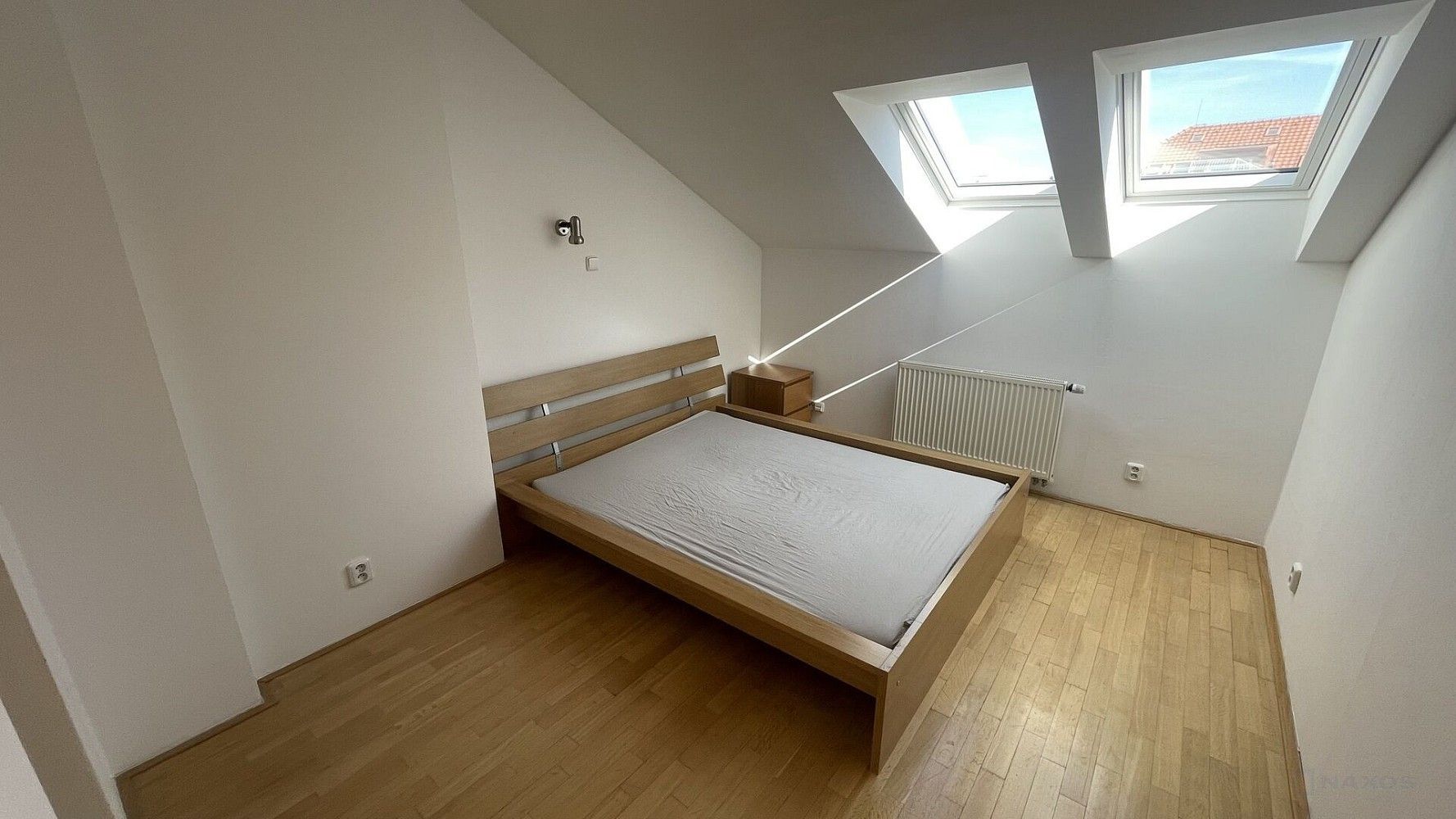 Byt 3+1 · 93 m² · náměstí Jiřího z Poděbrad, Praha 2 - Vinohrady - 3
