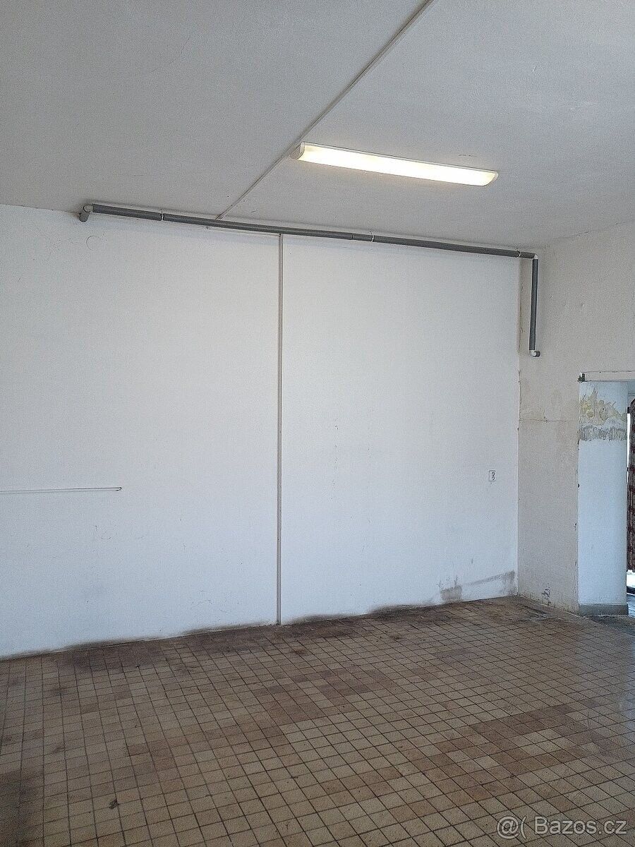 Pronájem sklad - Uničov, 783 91