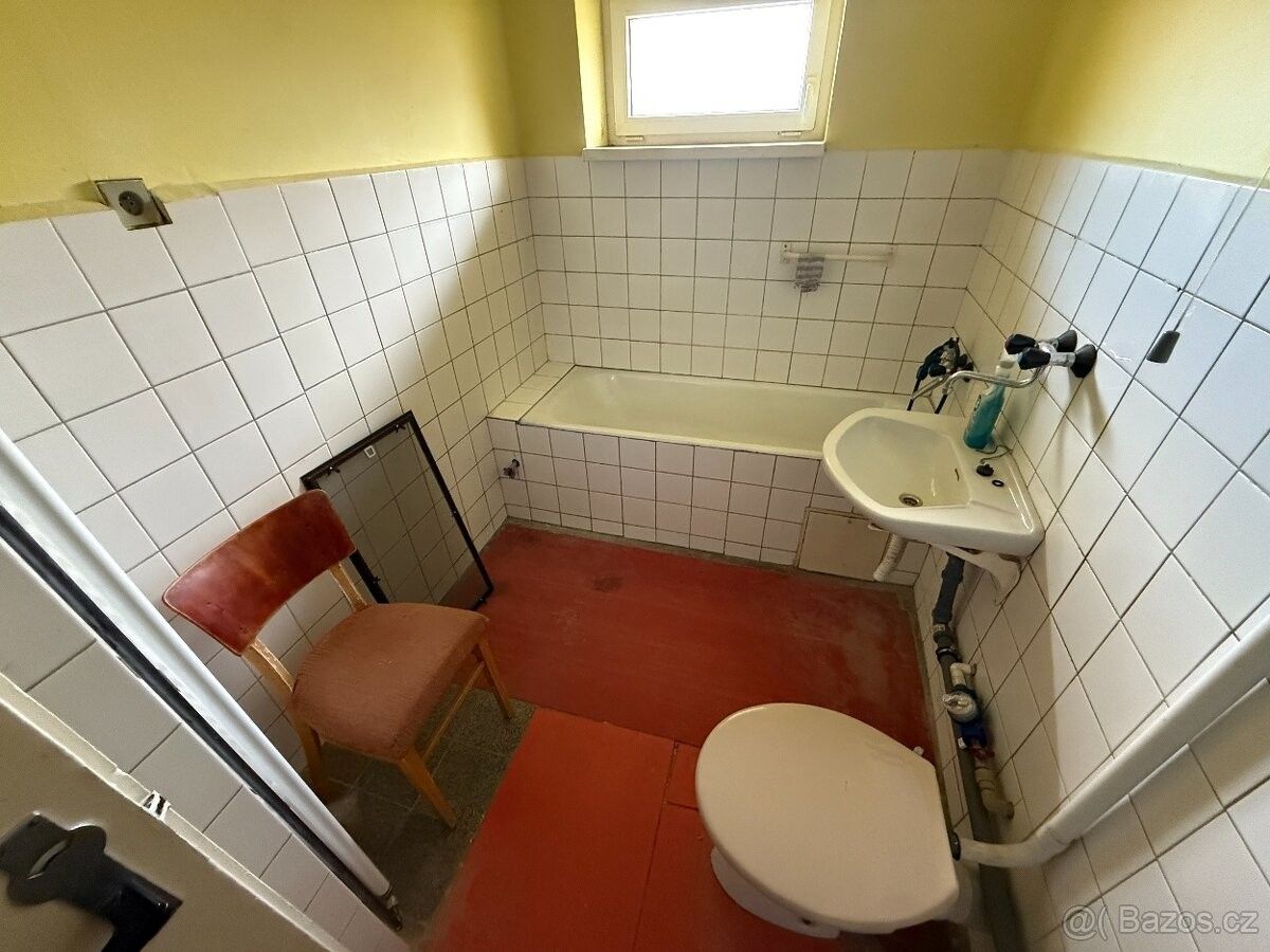 Byty, Červený Kostelec, 549 41