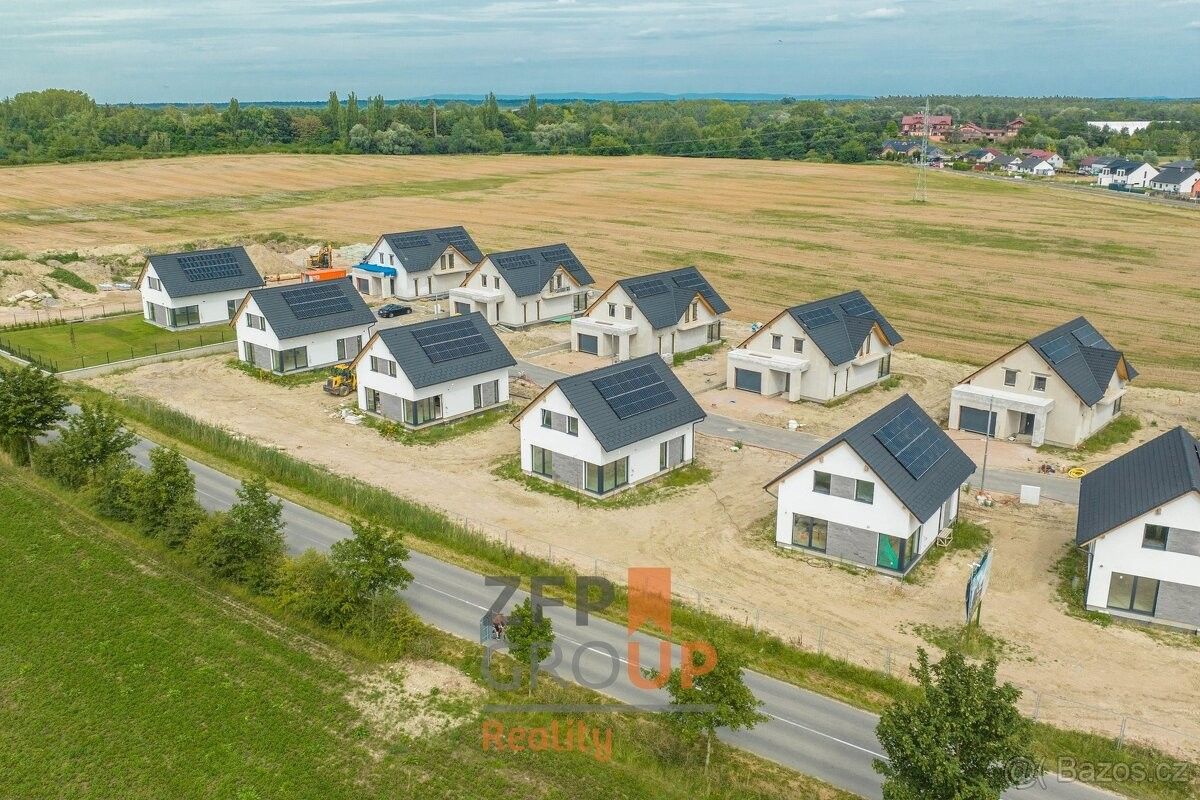 Rodinné domy, Dříteč, 533 05