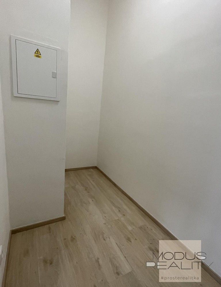 Pronájem kancelář - Praha - Žižkov, okres Praha 3, Hlavní město Praha, 32 m² - 5