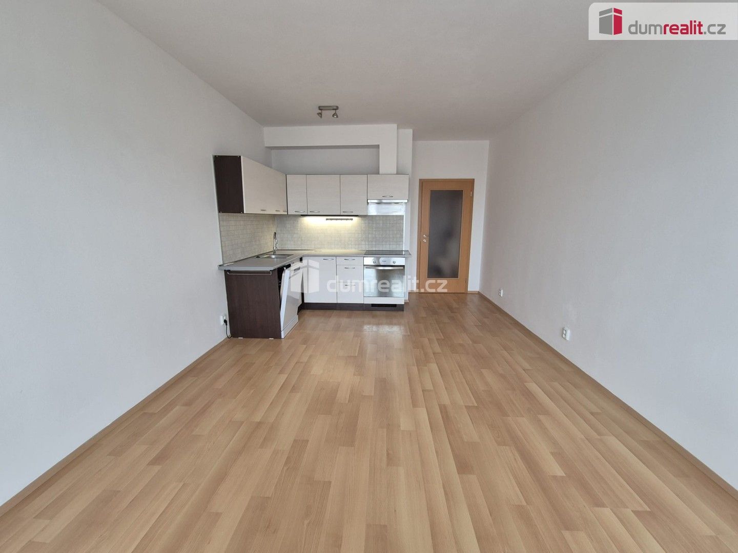 1+kk, Sazovická, Praha, 31 m²