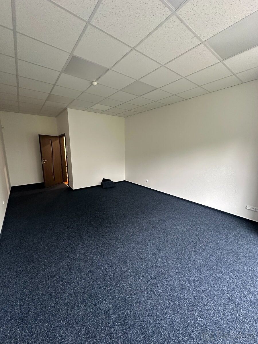 Pronájem kancelář - Praha, 155 00