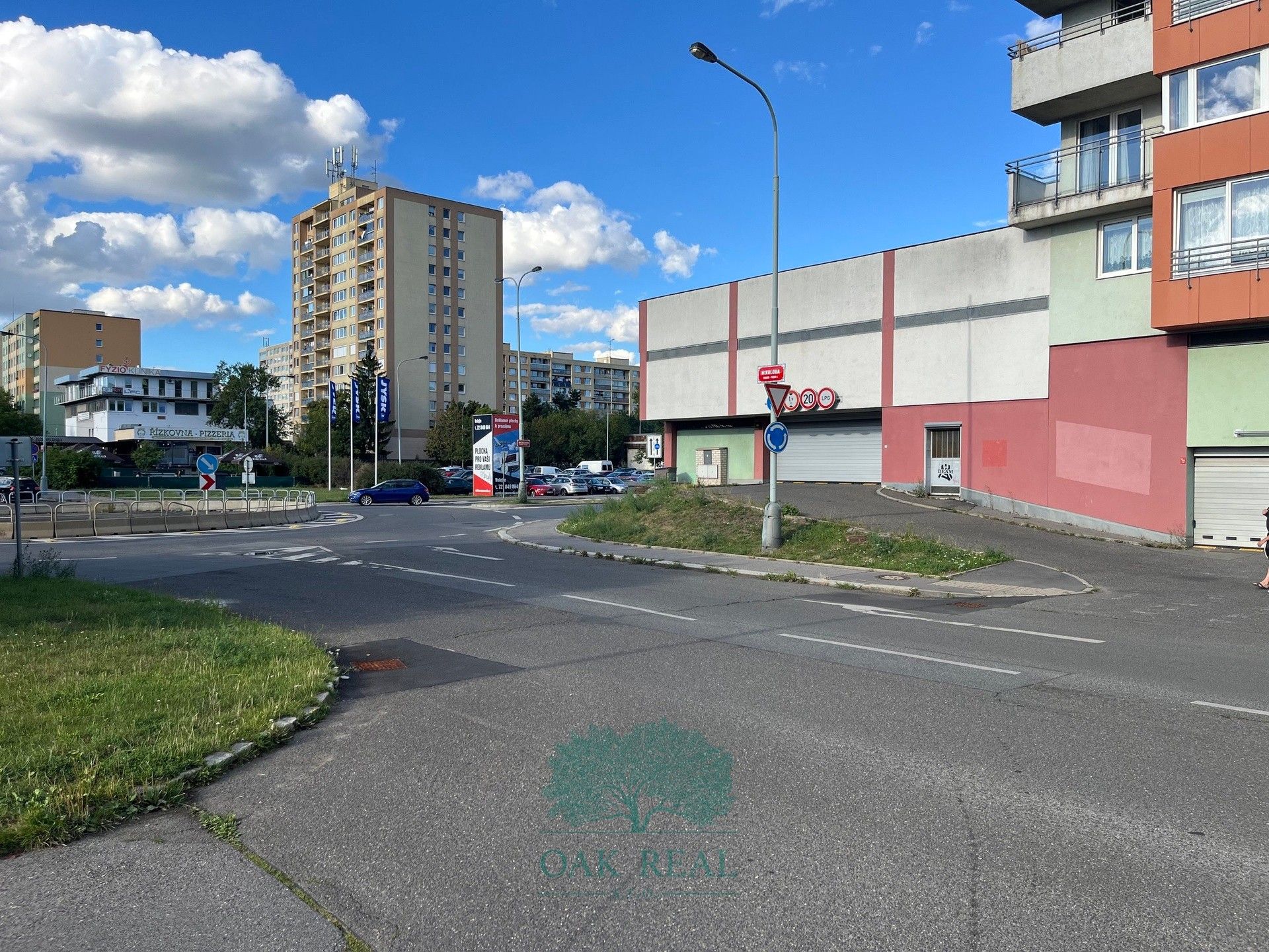 Garáž, 17 m²